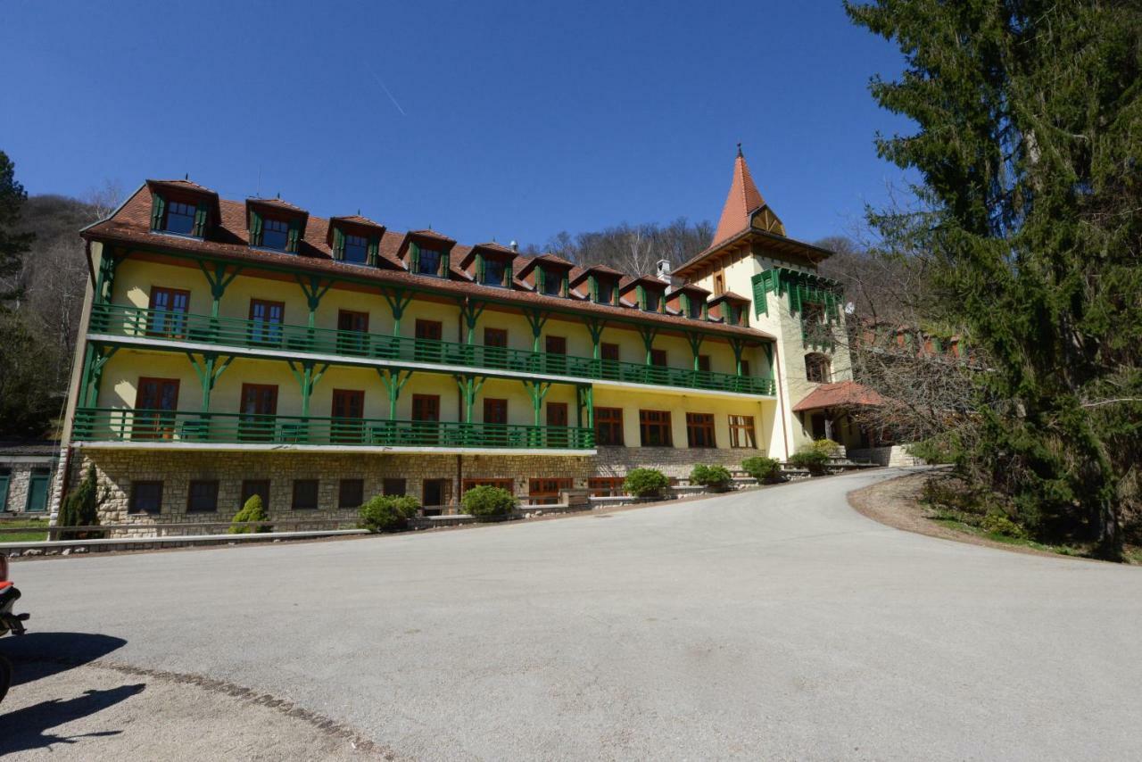 Bakony Hotel Bakonybél Екстериор снимка