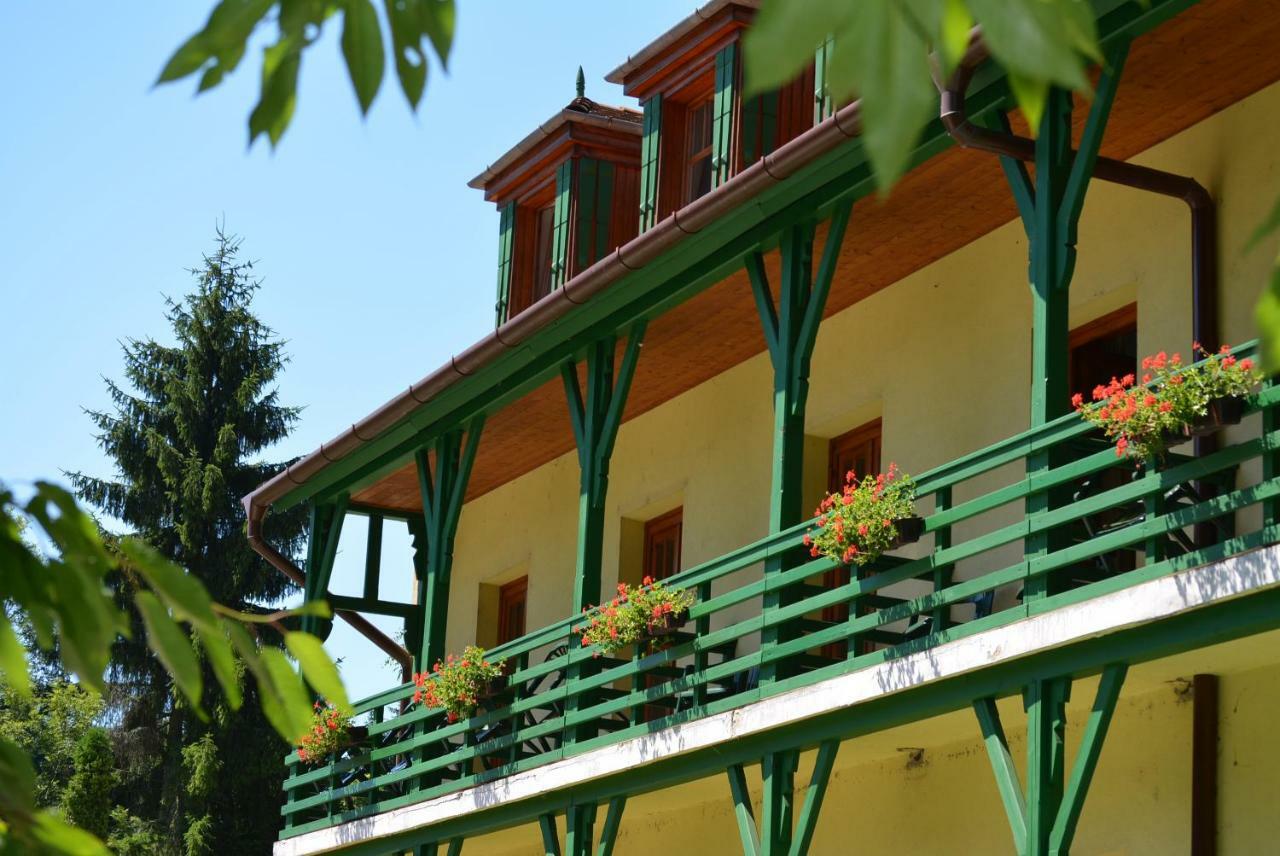 Bakony Hotel Bakonybél Екстериор снимка