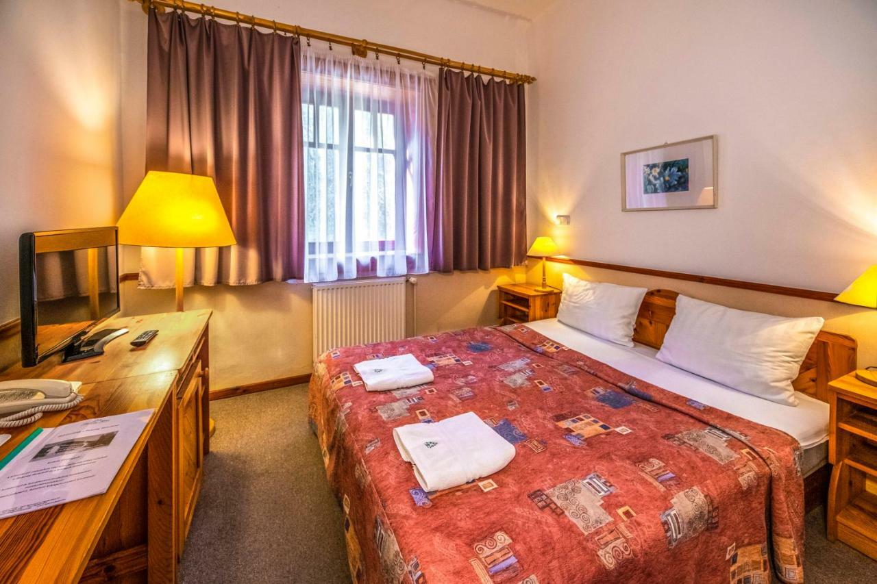 Bakony Hotel Bakonybél Екстериор снимка